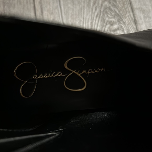 Boots - Picture 7 of 7